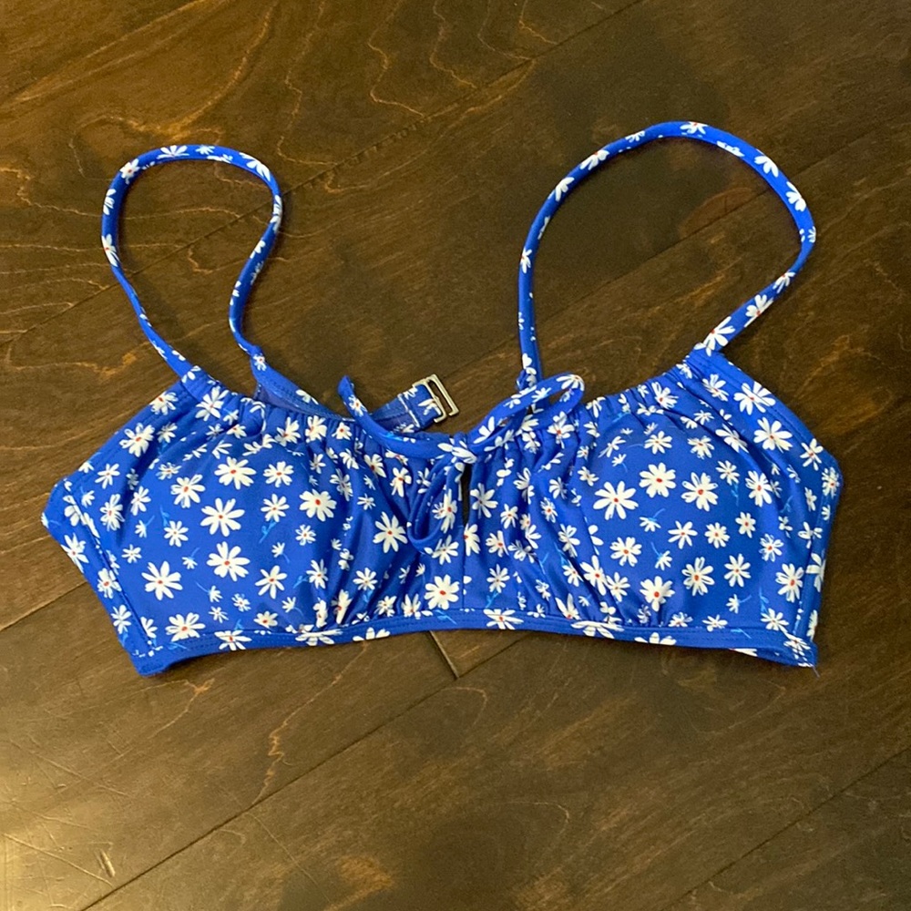Floral bikini top